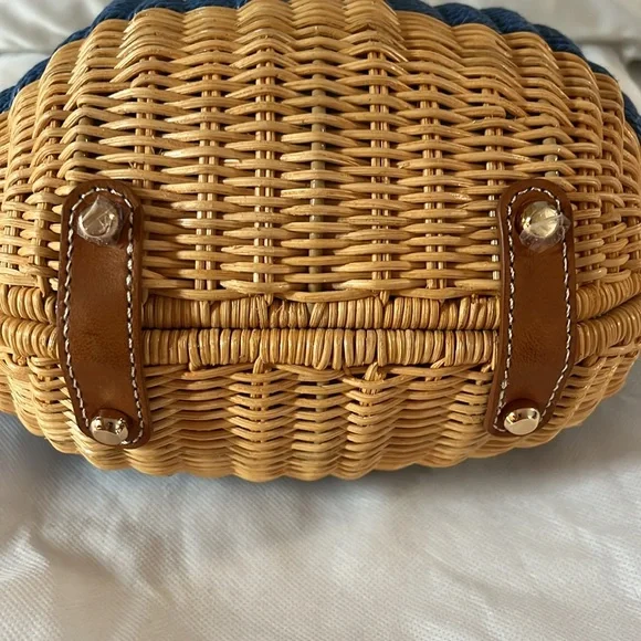 NWT J.McLaughlin Victoria Tote - Picture 6 of 8